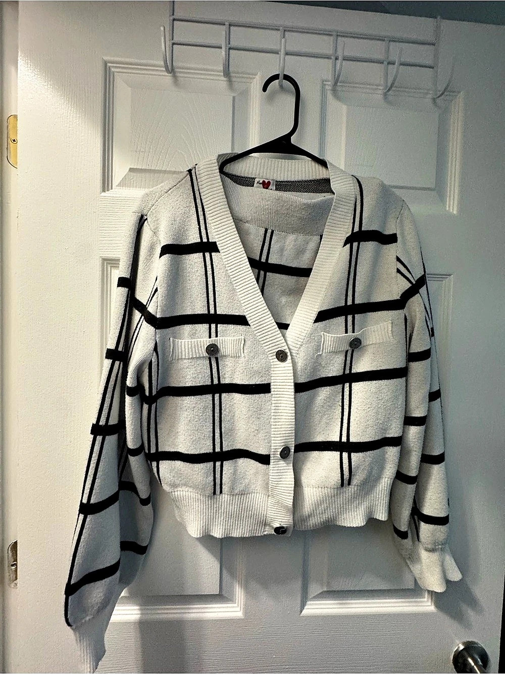 Heart & heels Plaid Cardigan in Gray & Black  with matching skirt Size XL Like N